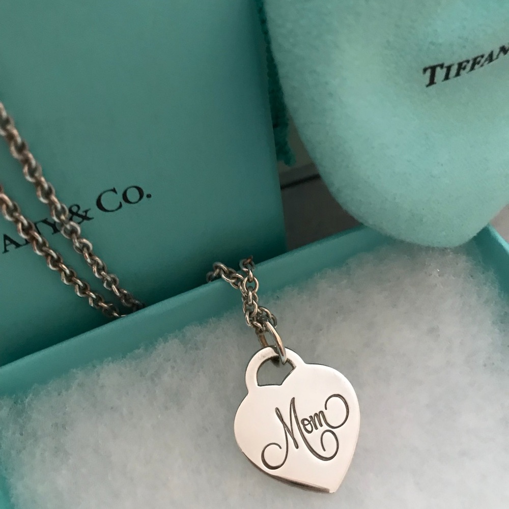 Authentic Tiffany’s “ mom” necklace